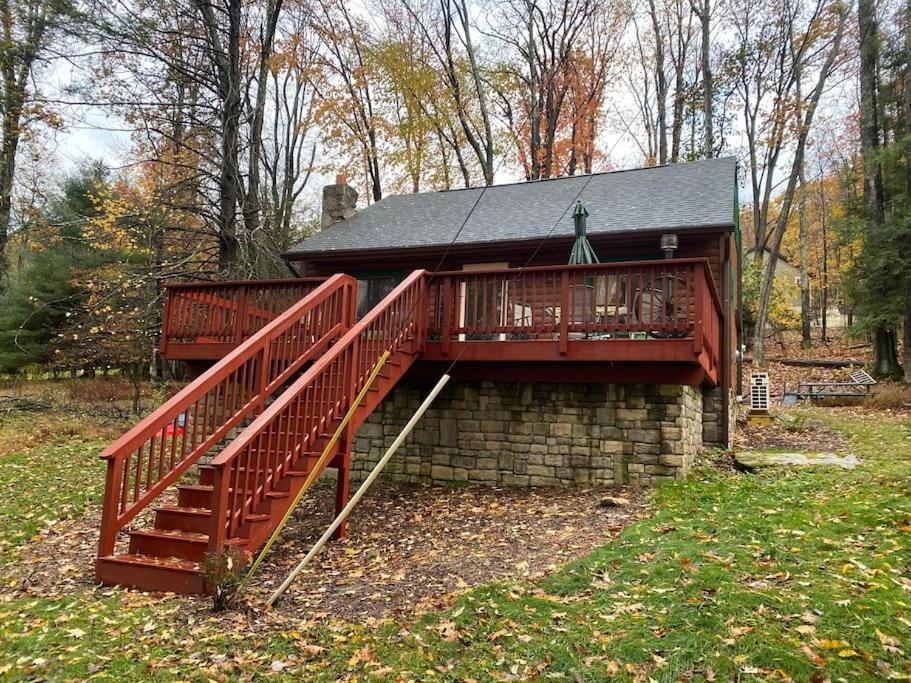 Cubs Den - Hot Tub- Walk To Lake- Fire Pit - Kayaks Oakland المظهر الخارجي الصورة